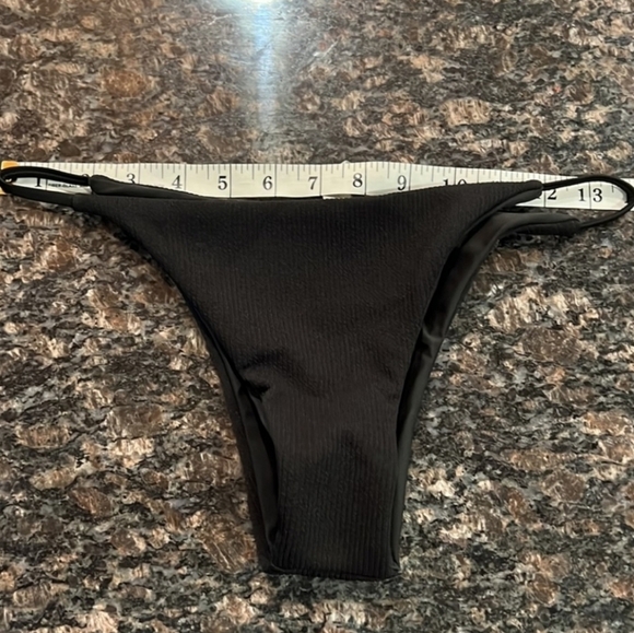 Zaful black ribbed tanga bikini bottom size 6 - Picture 6 of 8